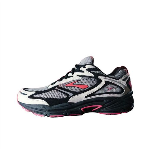 브룩스 러닝화 로우탑 블랙 화이트 남성 1105081D042